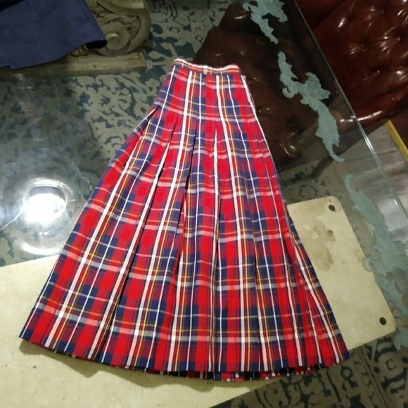 Gorgeous Vintage Plaid Pleated Long Skirt - Picture 3 of 8